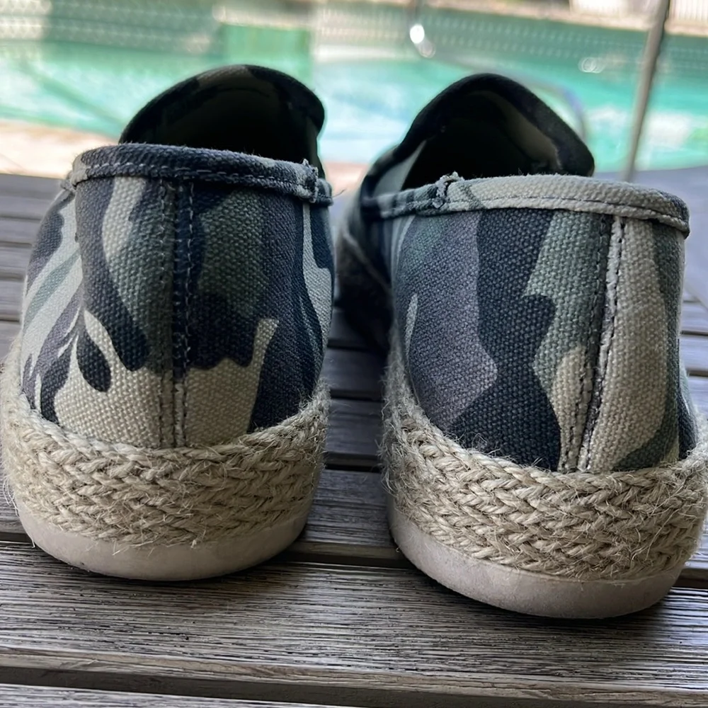 Esprit Nadine Camo Espadrille Slip On Flats Women's Size 8 Canvas Loafers